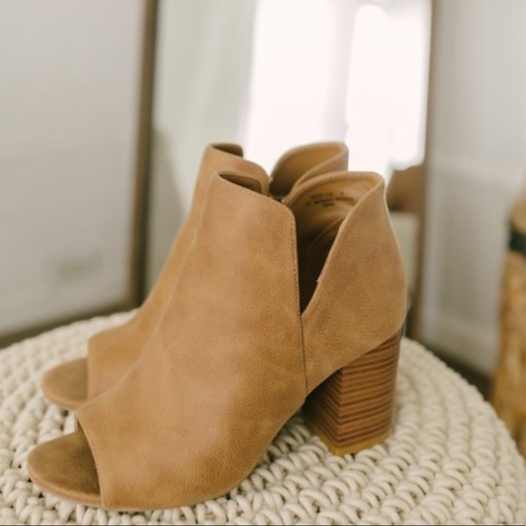 Taupe All season Peep Toe Suede bootie - Picture 7 of 8